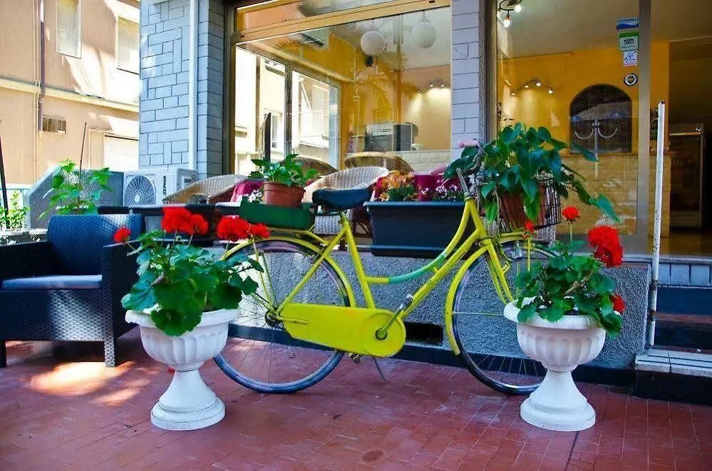 Hotel Rosengarden Pietra Ligure